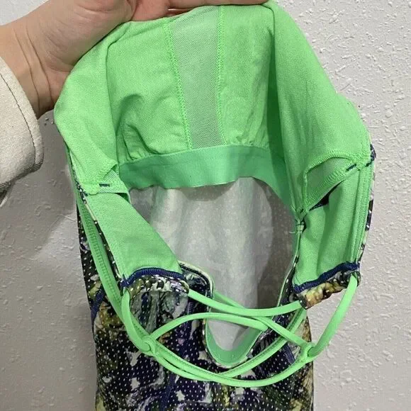 Lululemon Dancing Warrior Tank Top Womens 2 Floral Print Green Shelf Bra Active - Picture 9 of 9